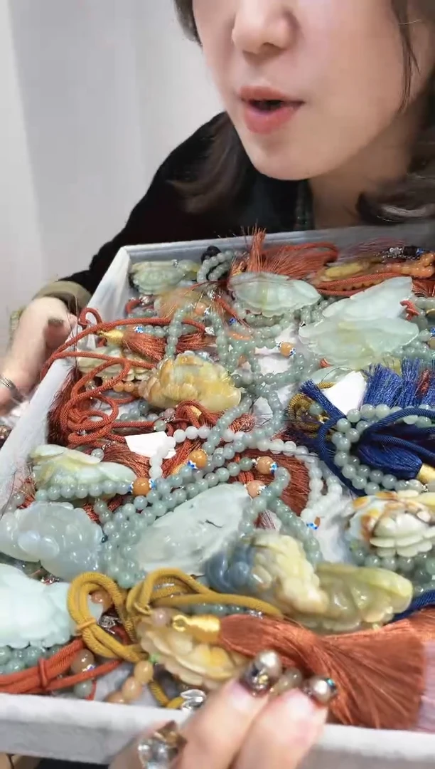 【闪购商品】岫玉颈饰未镶嵌吊坠多样式发货只发一个