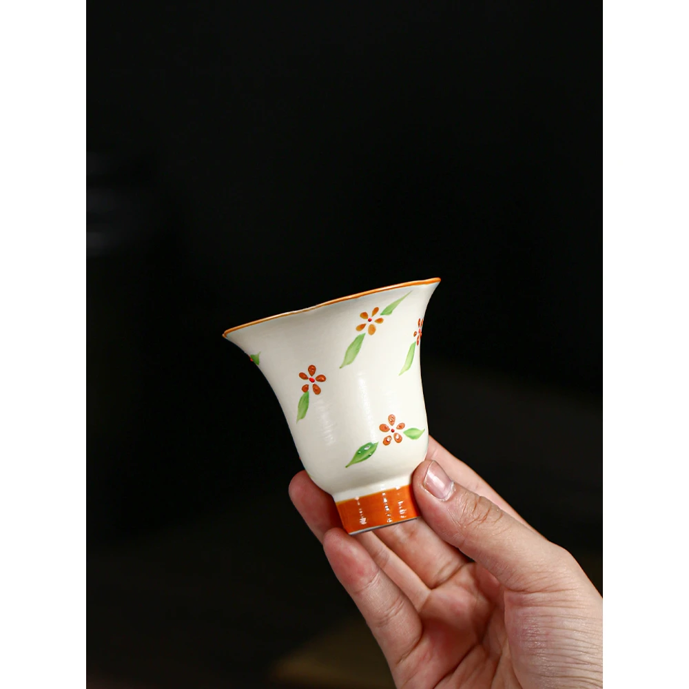 DX-米黄色手拍釉花口杯