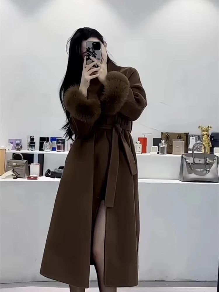 时尚女装2025年秋冬新款V领毛毛袖系带收腰长款毛呢大衣气质百搭