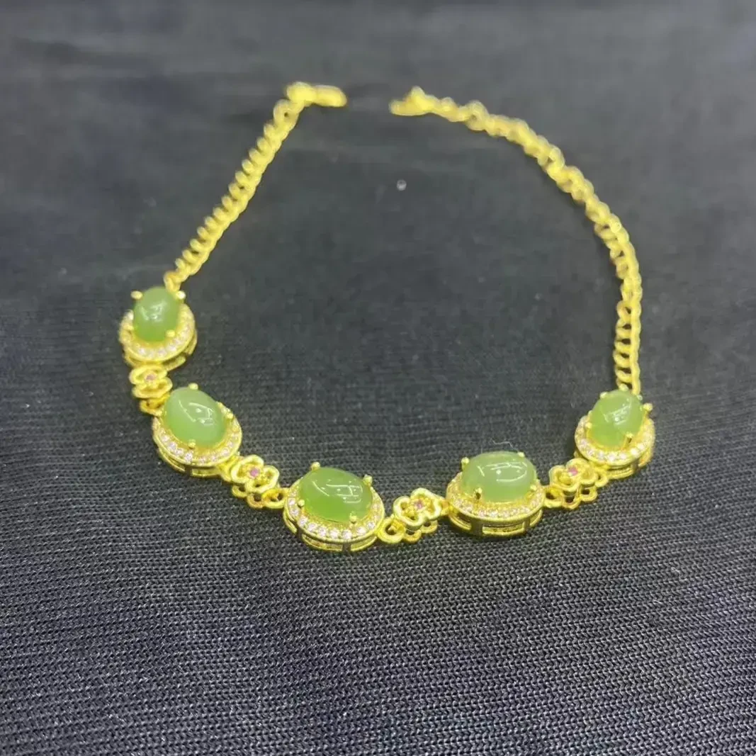 苹果绿碧玉天然和田玉五颗蛋面手链送证书木盒K227