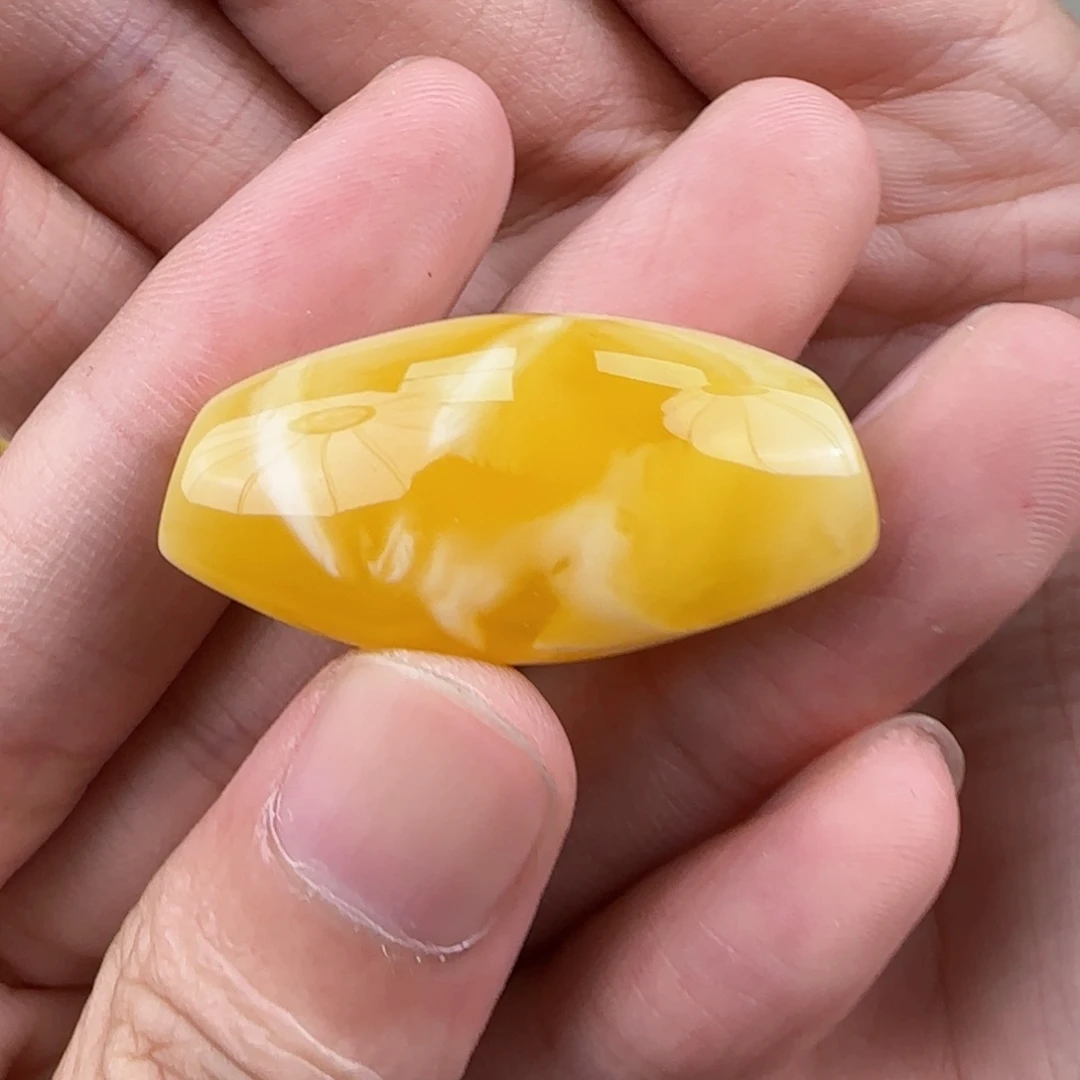 蜜蜡珠宝奇石未镶嵌