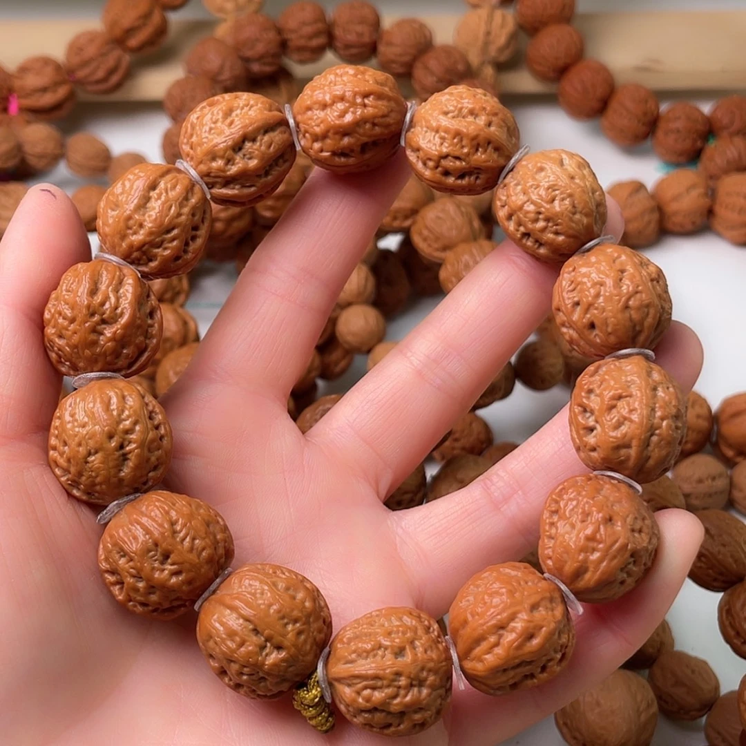 【闪购商品】文玩核桃吊坠蓝***达红皮八棱核桃手串