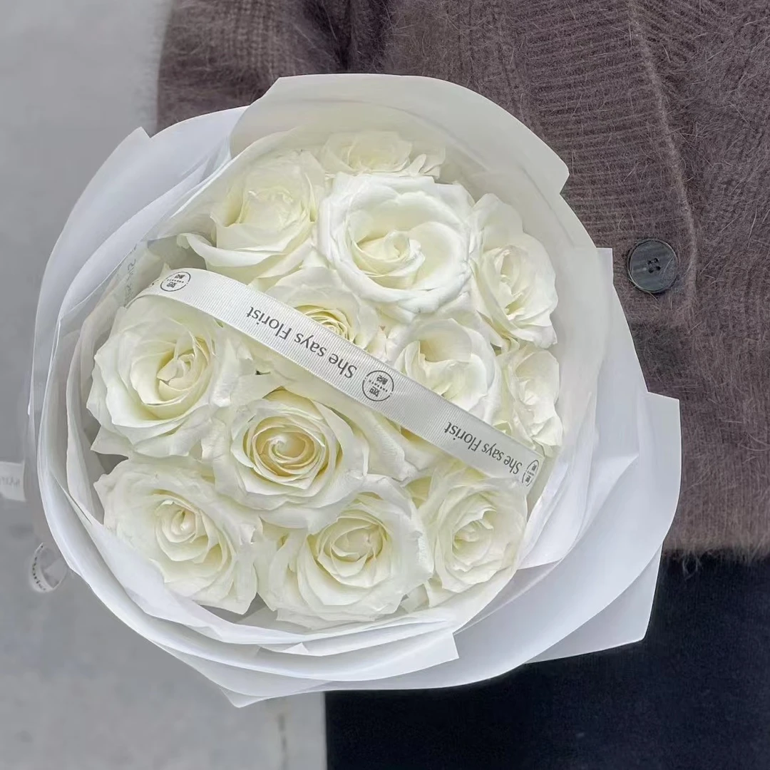 11朵白骄傲玫瑰花束#人间香奈儿