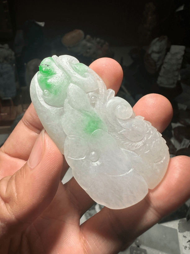 缅甸翡翠白底青荷叶鱼亏本处理780