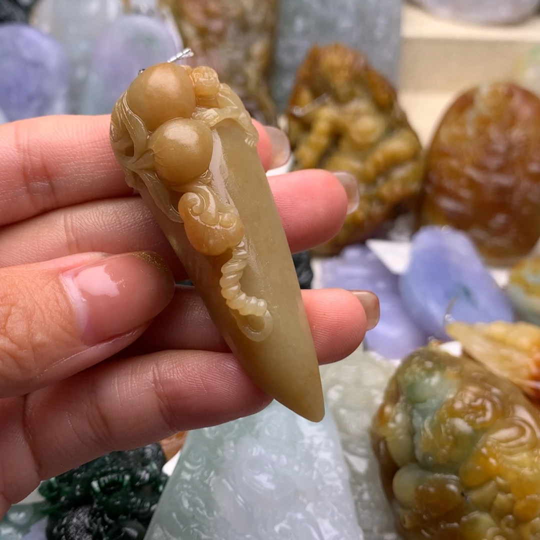 【闪购商品】定制翡翠未镶嵌陈*人天然