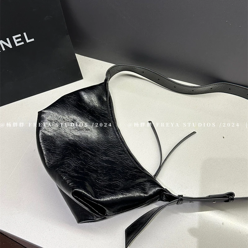 YPP!新款百搭简约通勤韩版月牙形单肩包斜挎包饺子包