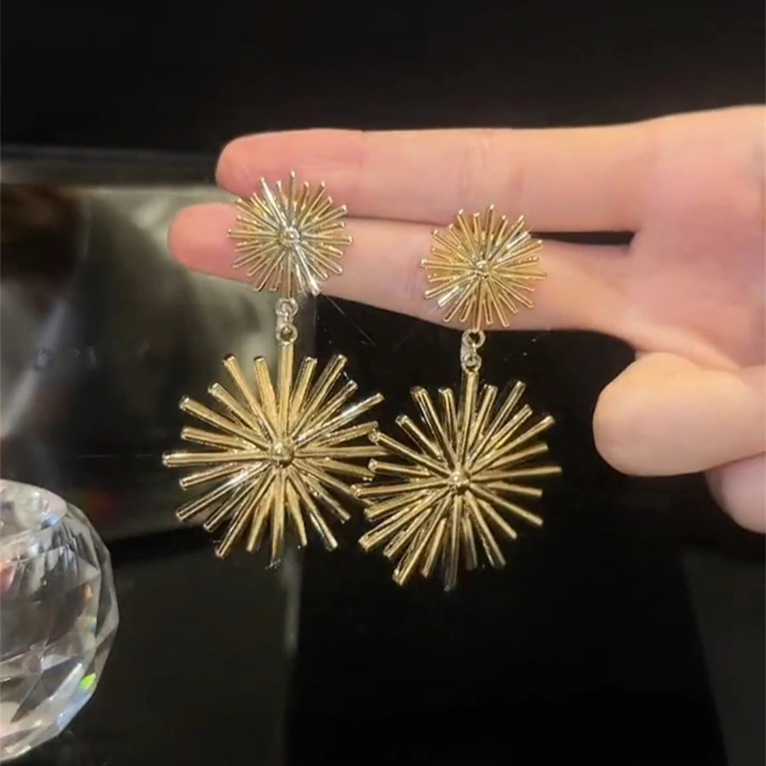 铜合金耳饰 夸张金色爆炸太阳花耳钉耳环女设计感