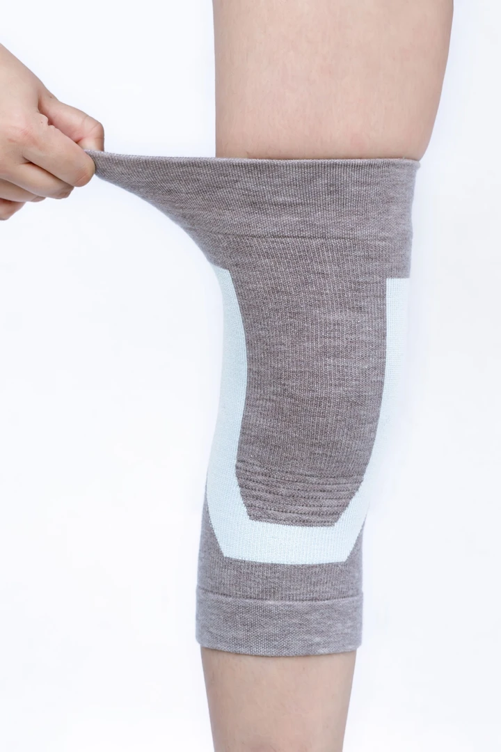 日本发热羊绒护膝盖男女关节保暖膝盖老寒腿中老年人防滑秋冬护膝