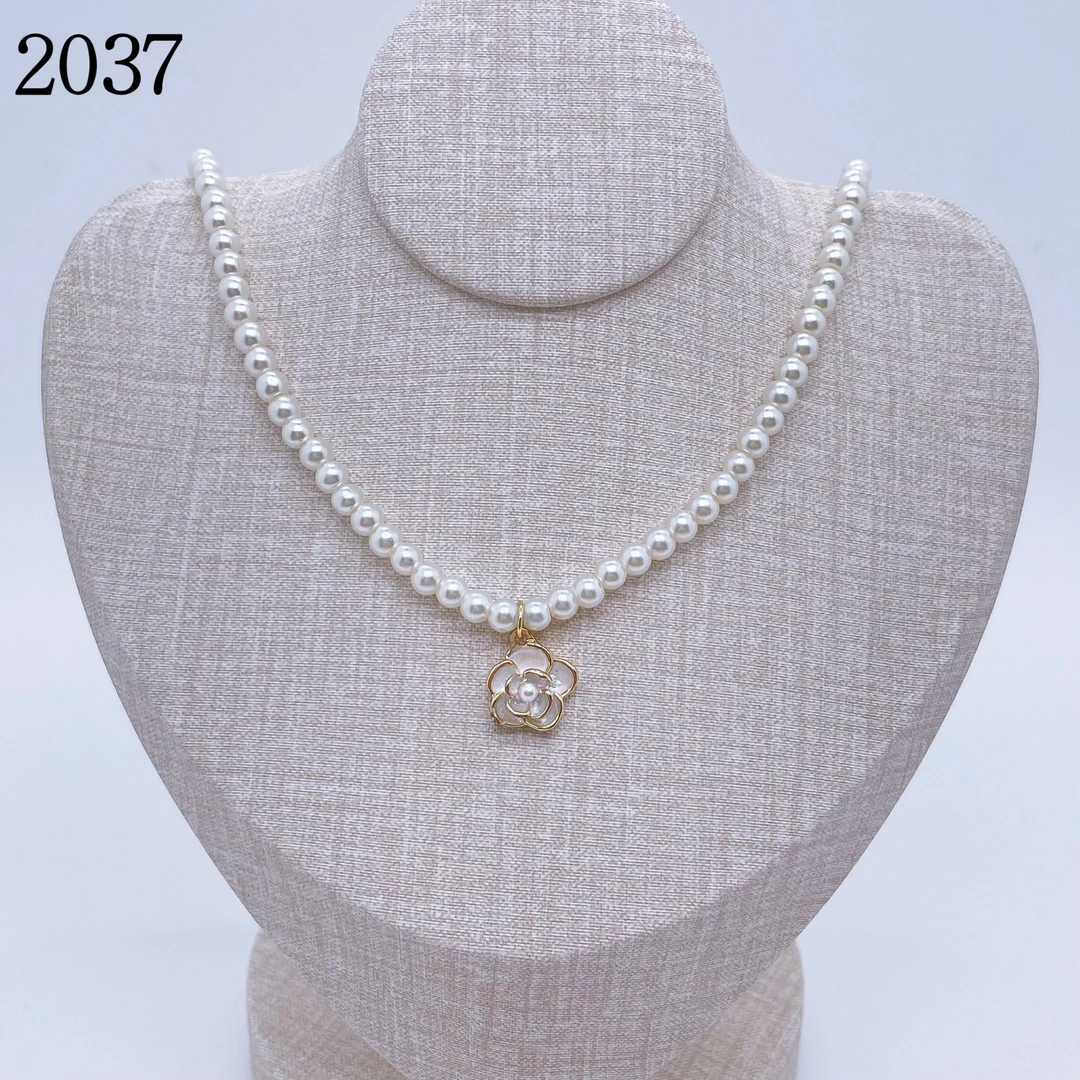 铜合金仿珍珠项链 铜合金项链 经典白色时尚简约山茶花坠链2037