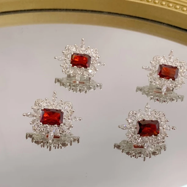 左夕M999【3个银底枫叶红公主三排隔片】铜镀银高保色DIY配件