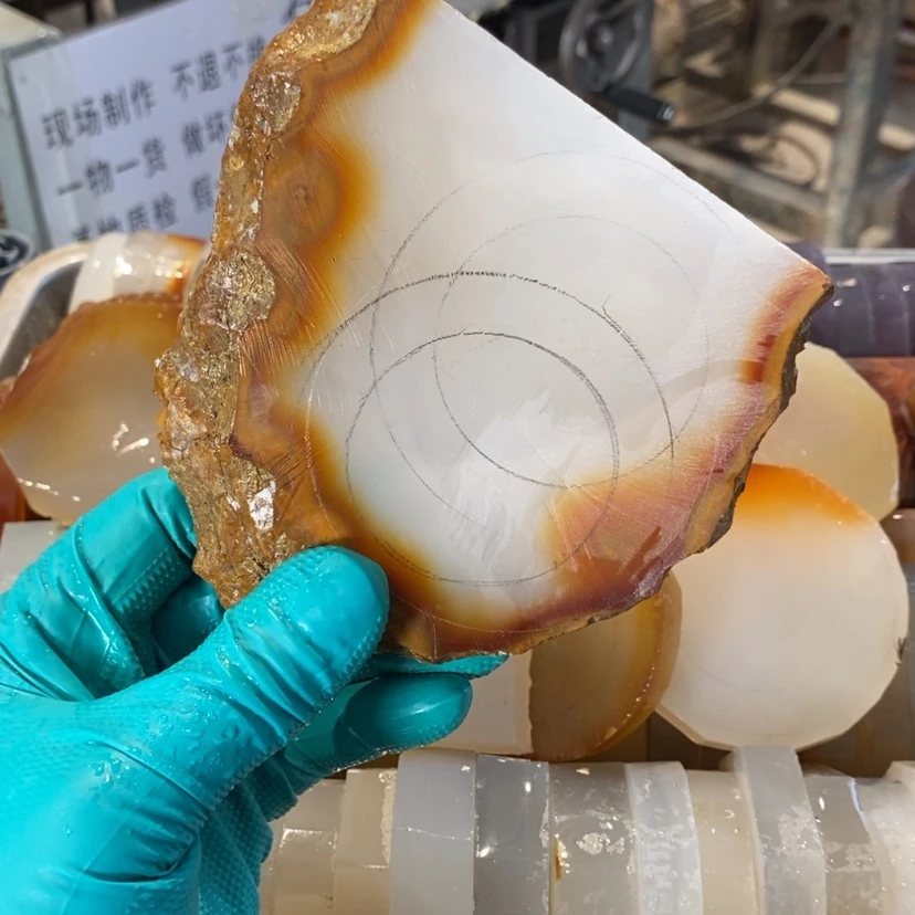 【闪购商品】定制玛瑙手镯未镶嵌耶***?