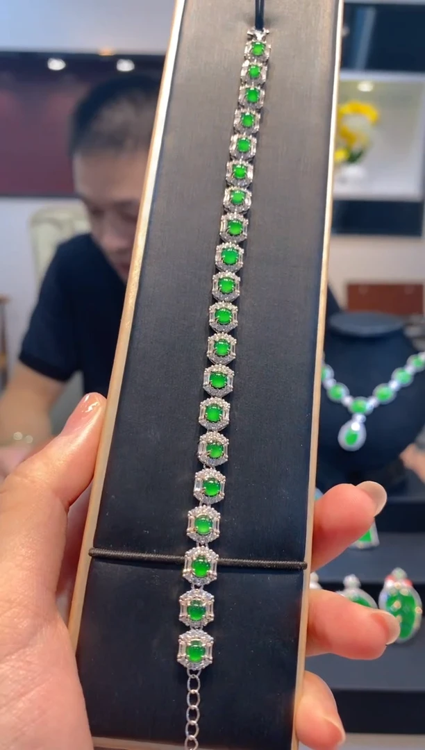 【闪购商品】翡翠吊坠(不含链)银S925镶嵌a20