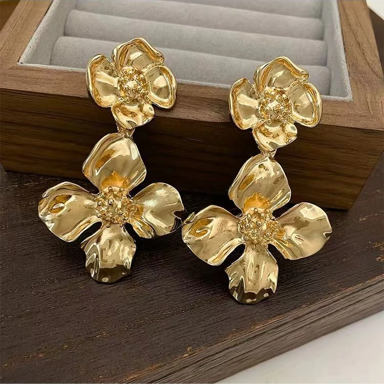 合金耳饰 金色花朵耳环显脸小轻奢小众设计高级耳饰女夏夸张耳钉