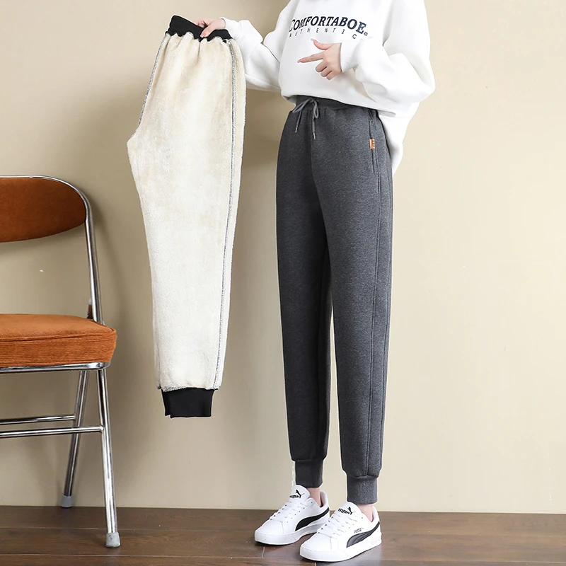 妈妈棉裤50-60岁秋冬加绒加厚运动裤冬季宽松显瘦卫裤羊羔绒裤子