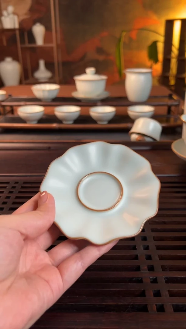 【闪购商品】瓷杯零菱瓣杯托*1