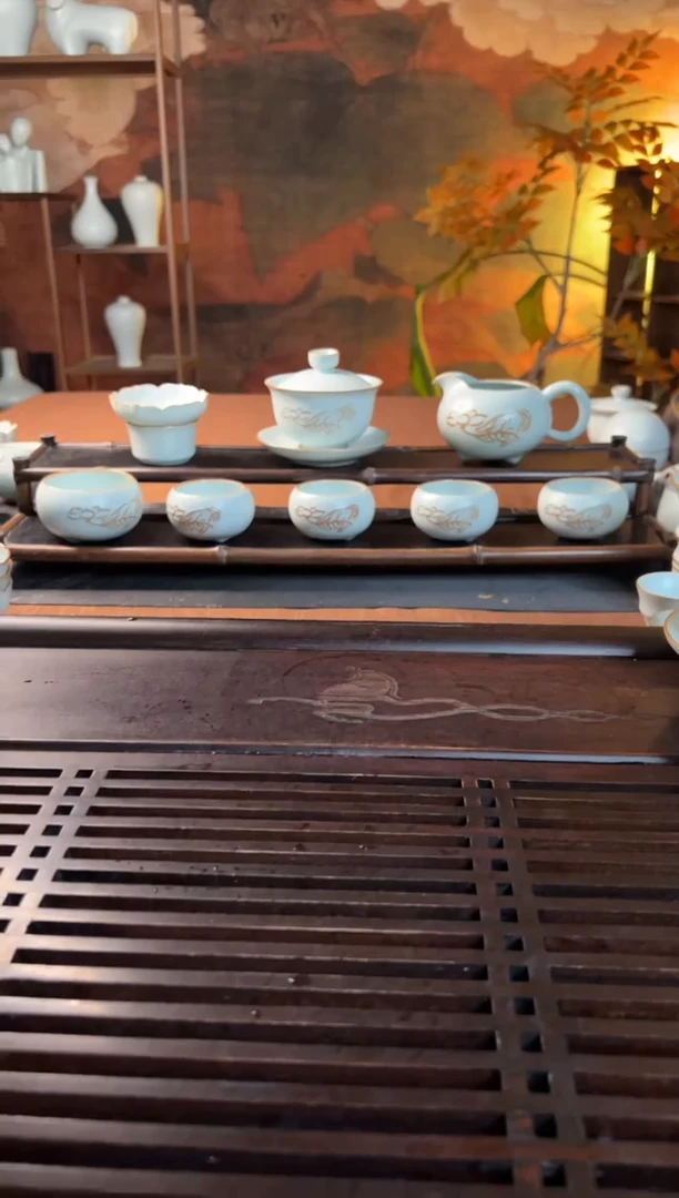【闪购商品】瓷杯拈花盖碗1茶海1拈花大杯1茶漏1小杯4