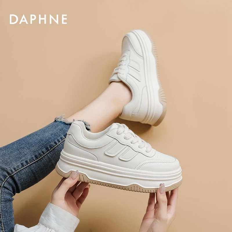 达芙妮厚底小白鞋女2025秋季新款增高女鞋百搭轻便休闲鞋