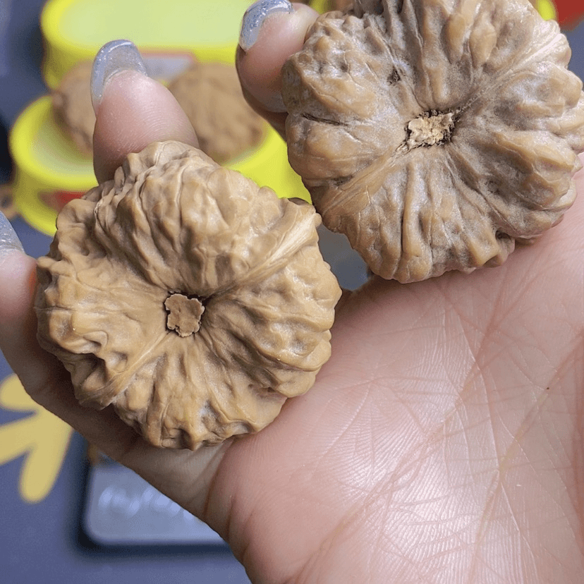 【闪购商品】文玩核桃吊坠晴*。