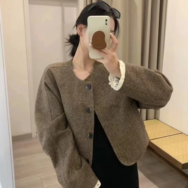 秋季上新~时尚简约小香风设计款外套 S6828