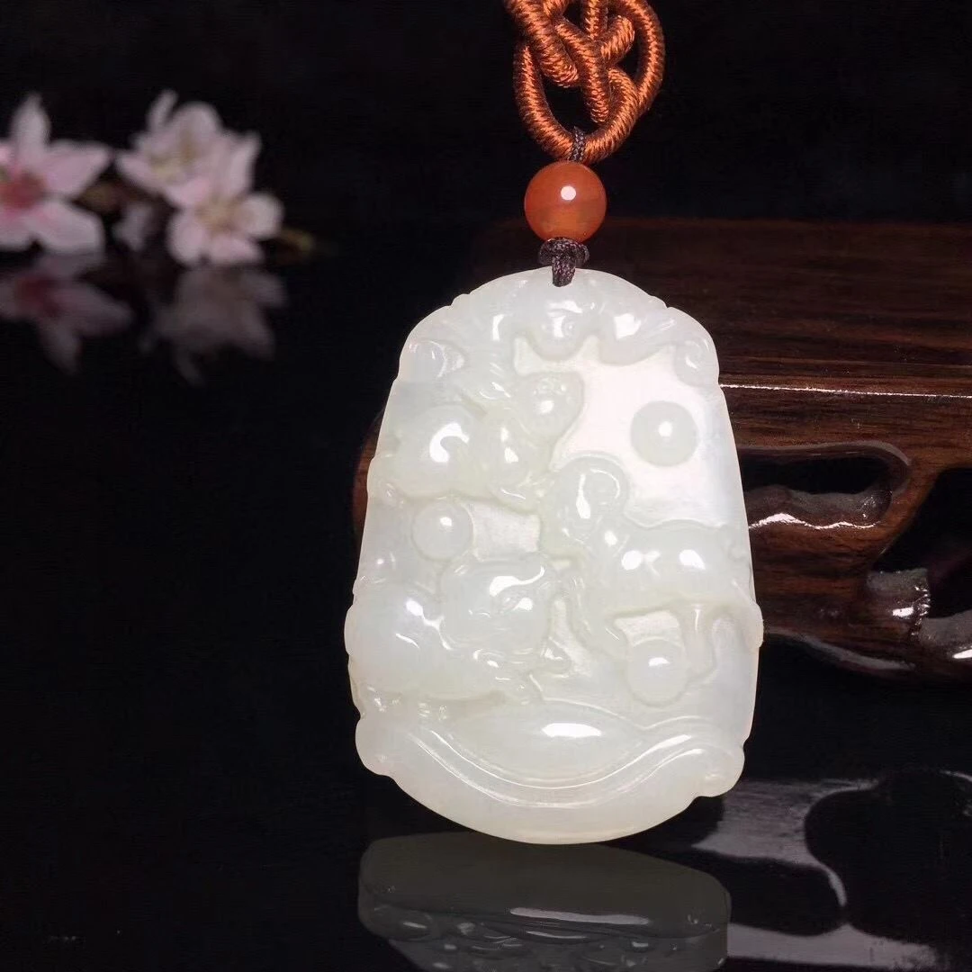 天然和田玉三合生肖牌猪兔羊互相生旺意气相投和合共处挂件吊坠