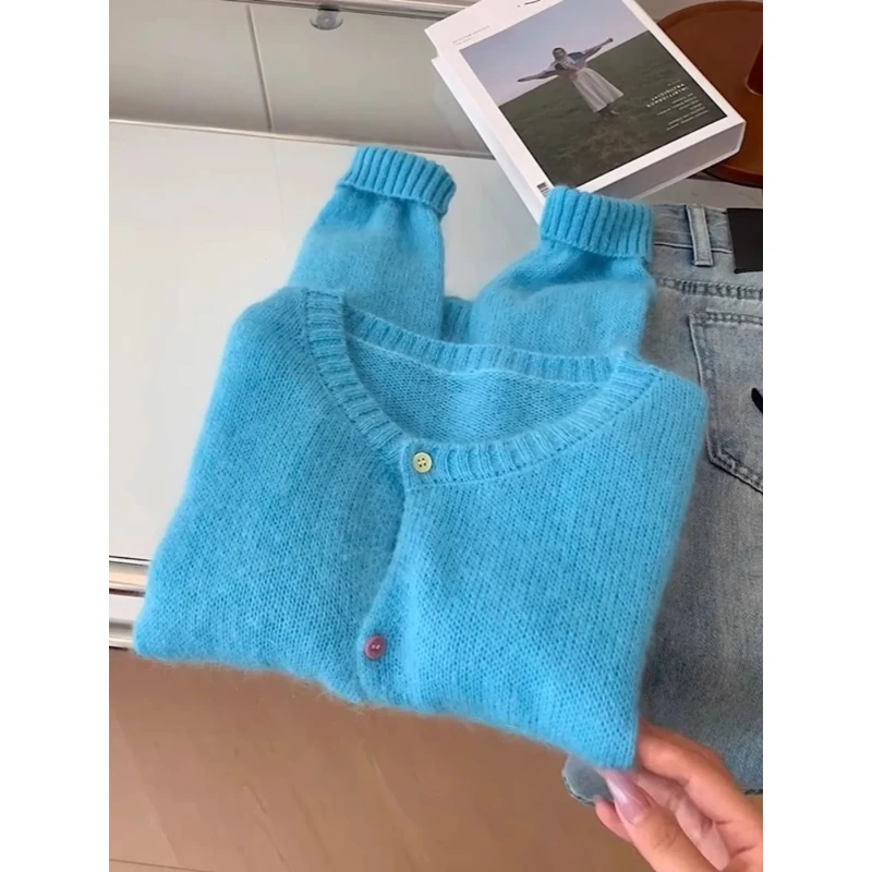 一整个爱住了！减龄又青春活力~多巴胺海盐蓝毛衣女早秋针织衫上衣