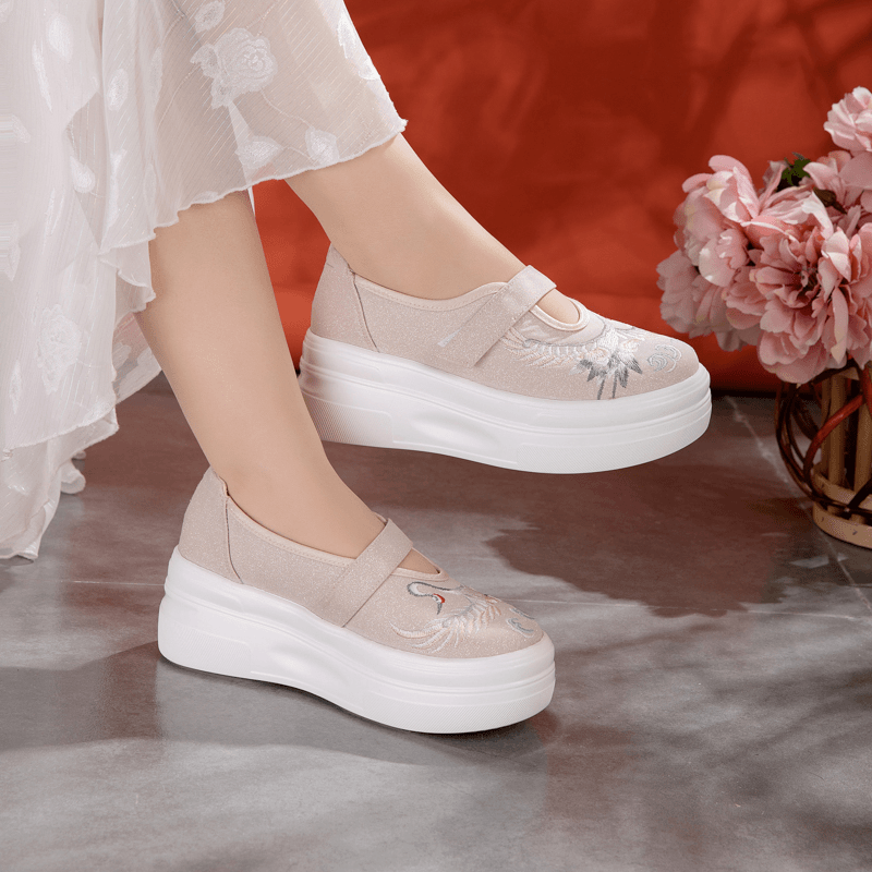 中式古风汉服鞋子女增高厚底国风小白鞋成人民族风复古学生绣花鞋