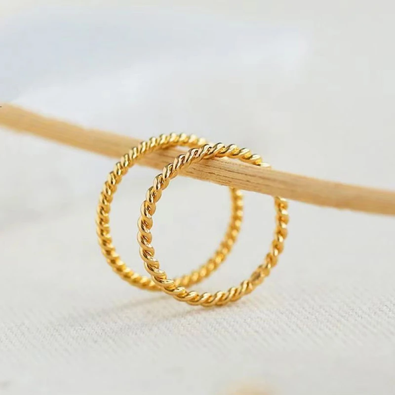 钛钢戒指 古法麻花戒指女情侣素圈金戒指叠戴简约百搭网红不掉色