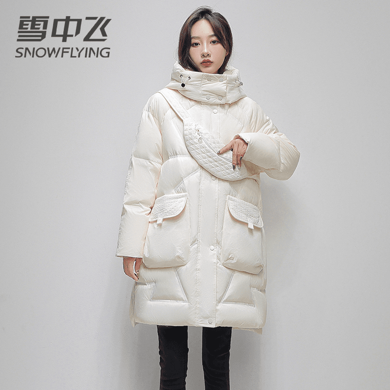 【冬季新款】雪中飞羽绒服女加厚中长款连帽保暖外套时尚带包装饰