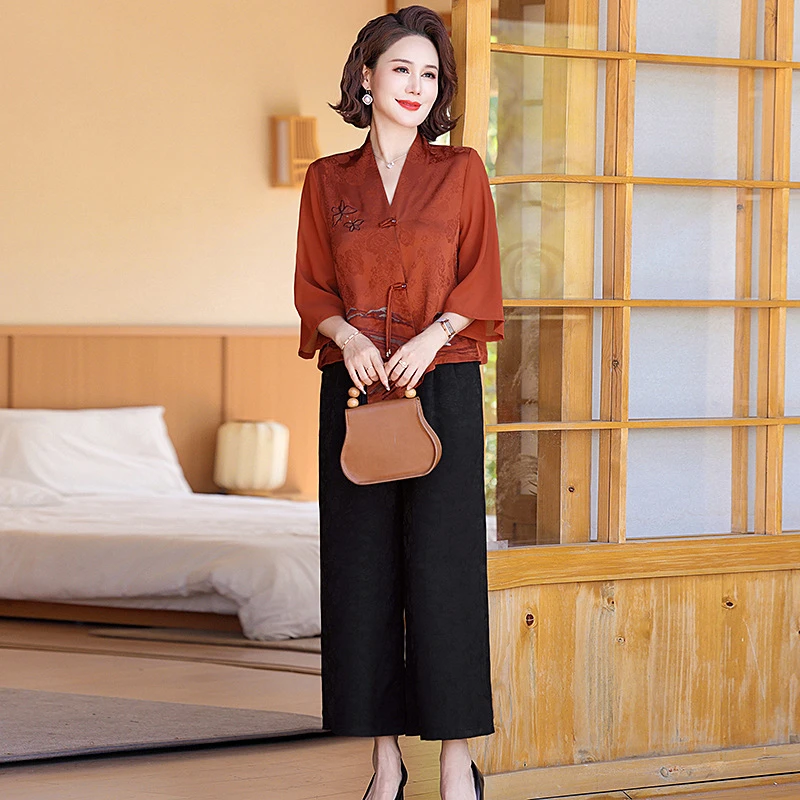 国潮原创中老年女装短款上衣刺绣复古两件套气质新中式妈妈装套装