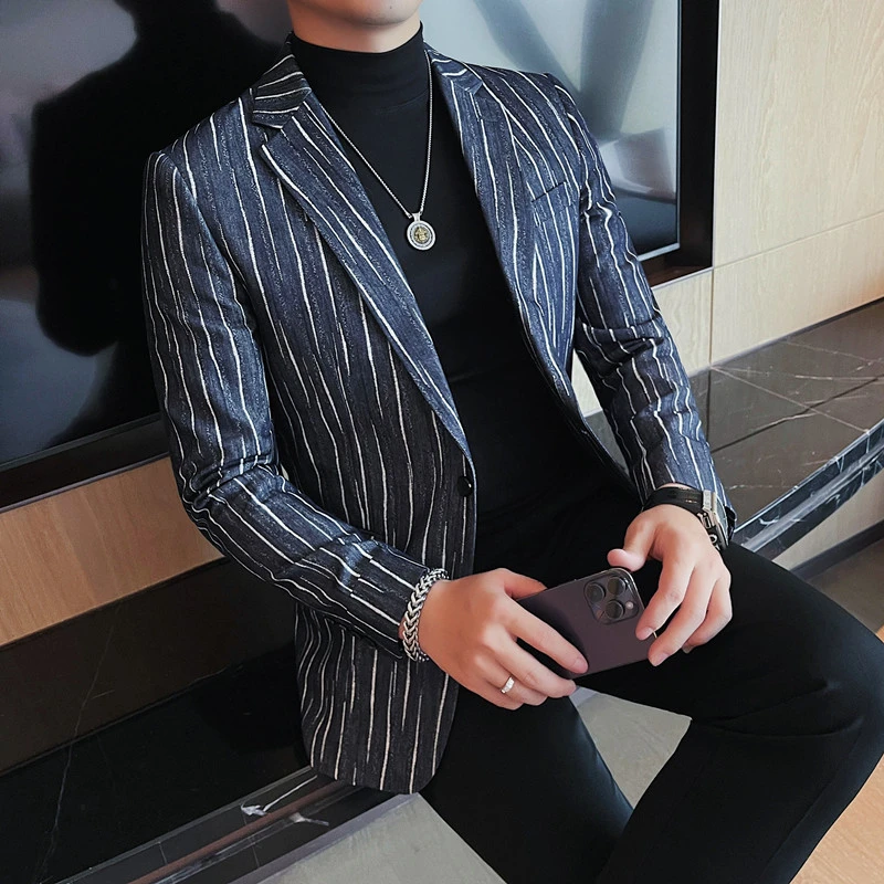 春秋新款休闲西服男士修身韩版小西装条纹外套上衣服潮流男装单西