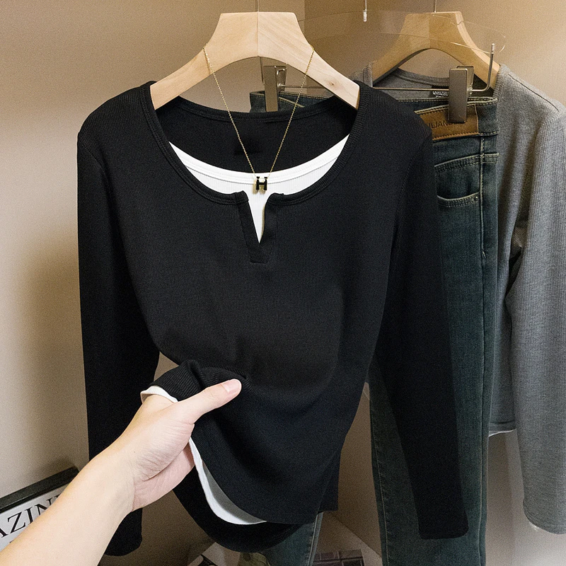 yoewshean/羽媗微胖妹妹假两件V领正肩长袖t恤女春秋装显瘦上衣