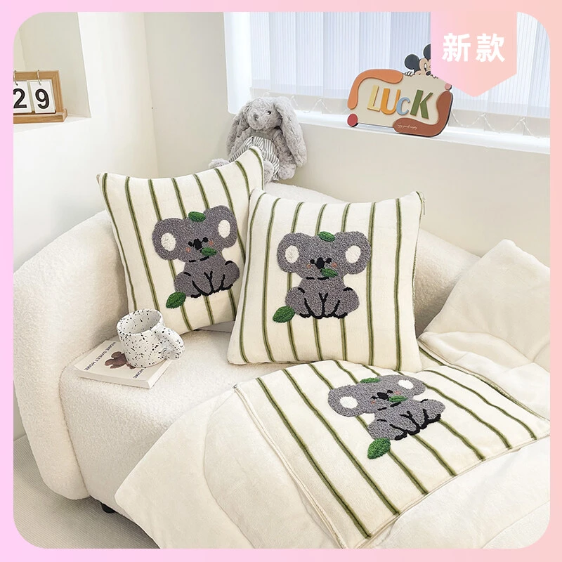 小被子抱枕折叠抱枕车内二合一被子午睡被子两用被子两用折叠枕头