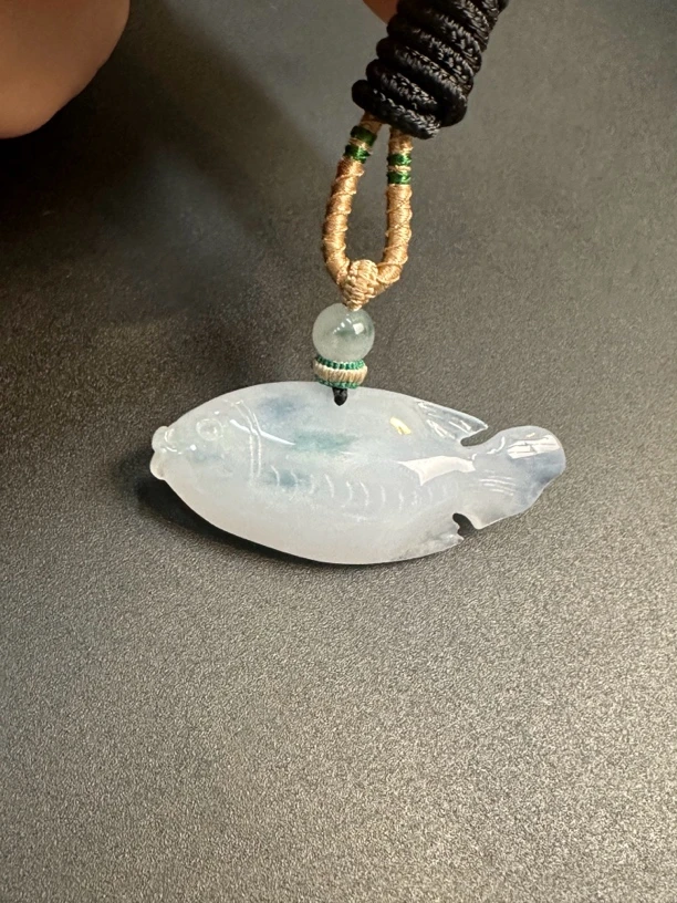 天然缅甸翡翠挂件104