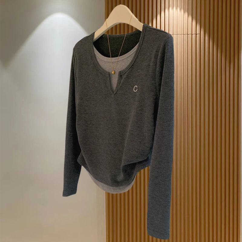 打底衫上衣女2025秋冬新款韩版刺绣假两件设计感休闲显瘦长袖上衣