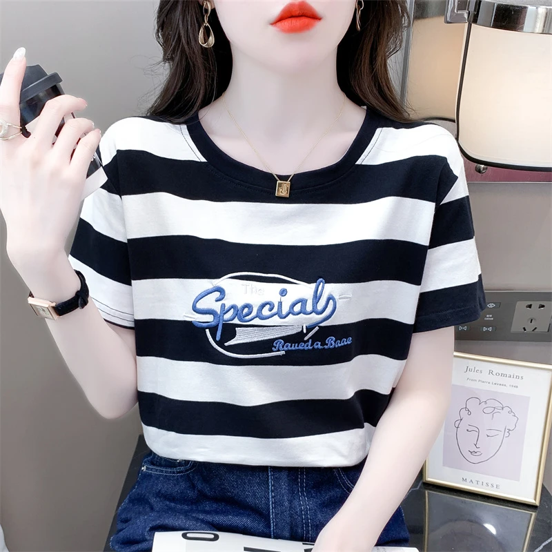 黑白条纹短袖t恤女时尚夏装新款宽松体恤百搭刺绣设计感圆领上衣