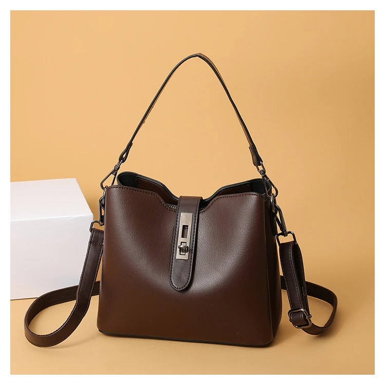 软皮大容量休闲时尚百搭2024潮流春夏新款包简约单肩斜挎女士包包
