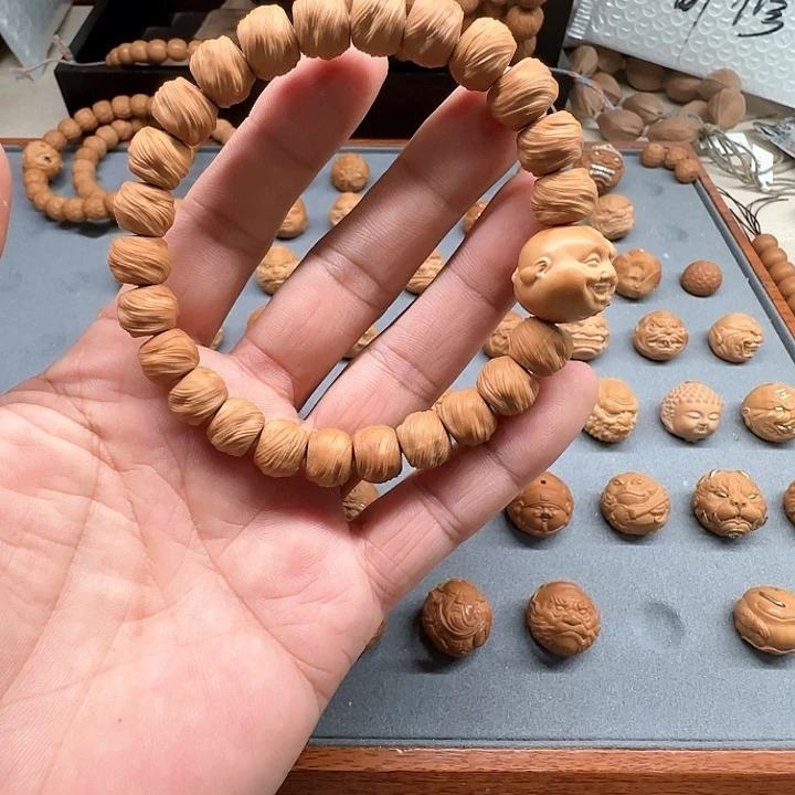 核桃核雕奕***O猴头手串鬼印微瑕
