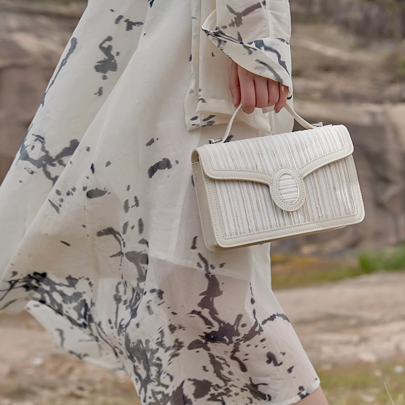 饮水鸟非遗夏布翻盖包小众手工原创包包白色气质时尚百搭夏季女士