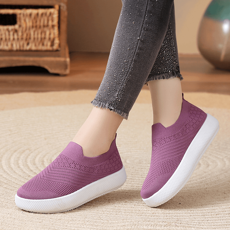 春秋季新款布鞋透气软底舒适休闲女鞋时尚百搭中老年飞织网面鞋