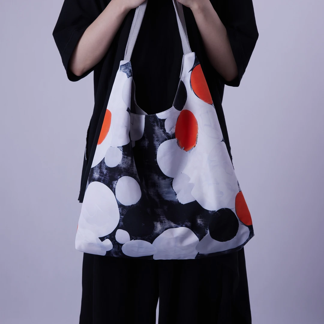 无则艺A909限量款冰丝布月牙包夏日清凉感大包时尚百搭托特包小众