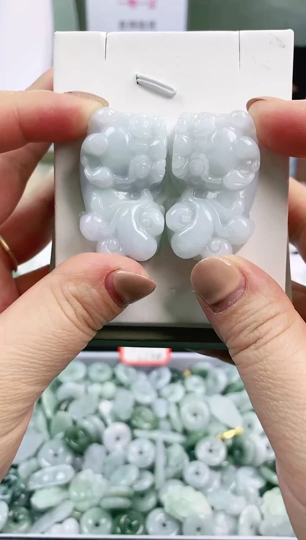 【闪购商品】翡翠颈饰未镶嵌貔貅（多样性发货选其一）