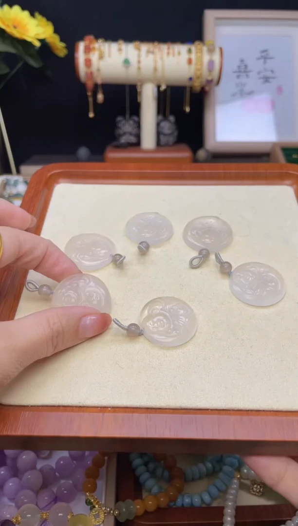 【闪购商品】玛瑙/玉髓吊坠(不含链)未镶嵌手工编绳大佛