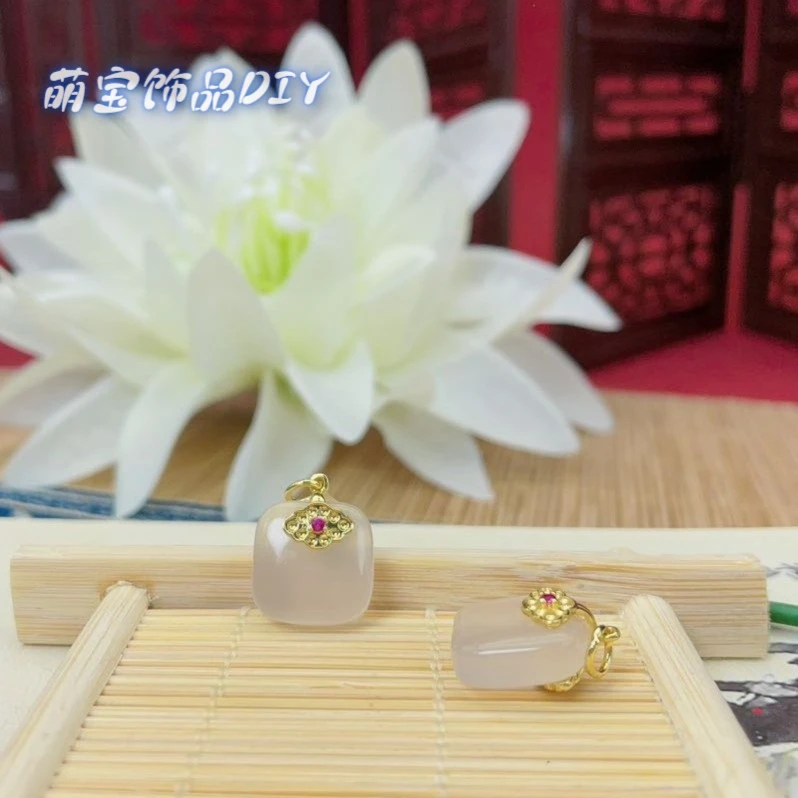【萌宝饰品】A65白玛瑙无事牌吊坠款DIY配饰约13*14mm时尚百搭