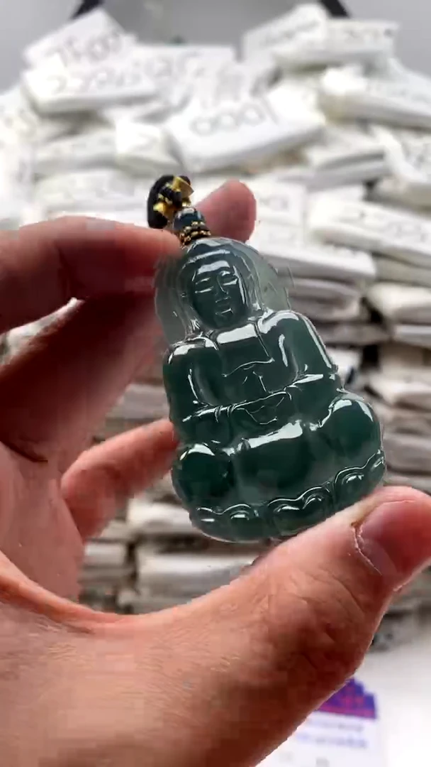 【闪购商品】翡翠颈饰未镶嵌观音
