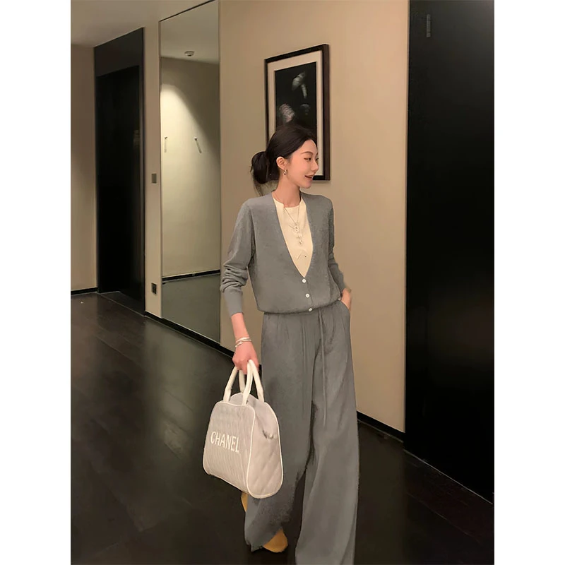 2025秋季新款简约时尚设计感假两件长袖针织上衣高腰直筒阔腿长裤