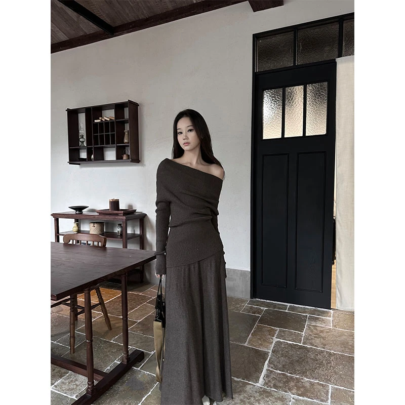 2024秋季新款简约时尚慵懒风露肩长袖针织上衣高腰显瘦休闲半身裙