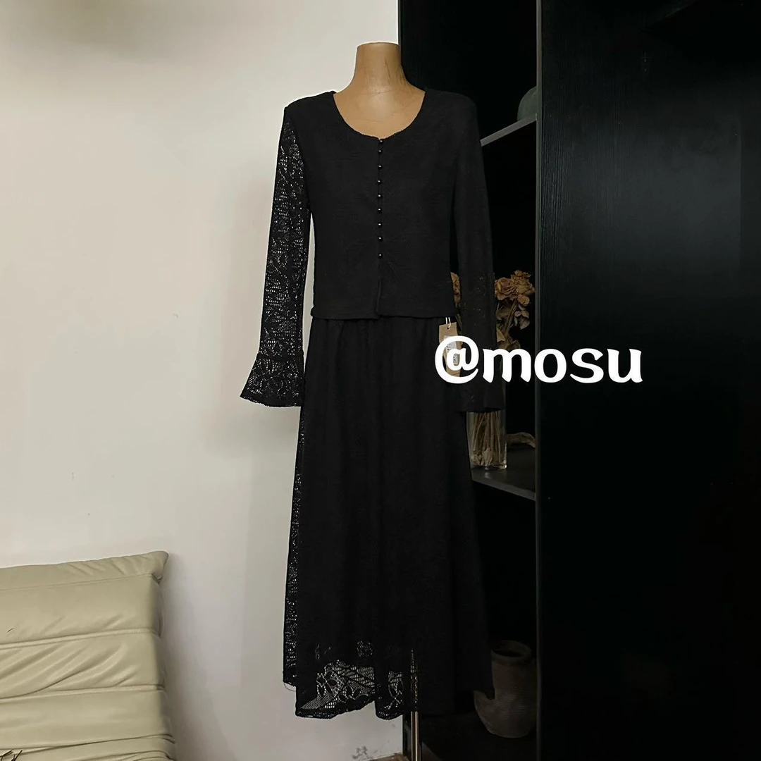 99119（mosu.新款）法式轻熟风蕾丝上衣+松紧腰半身裙套装