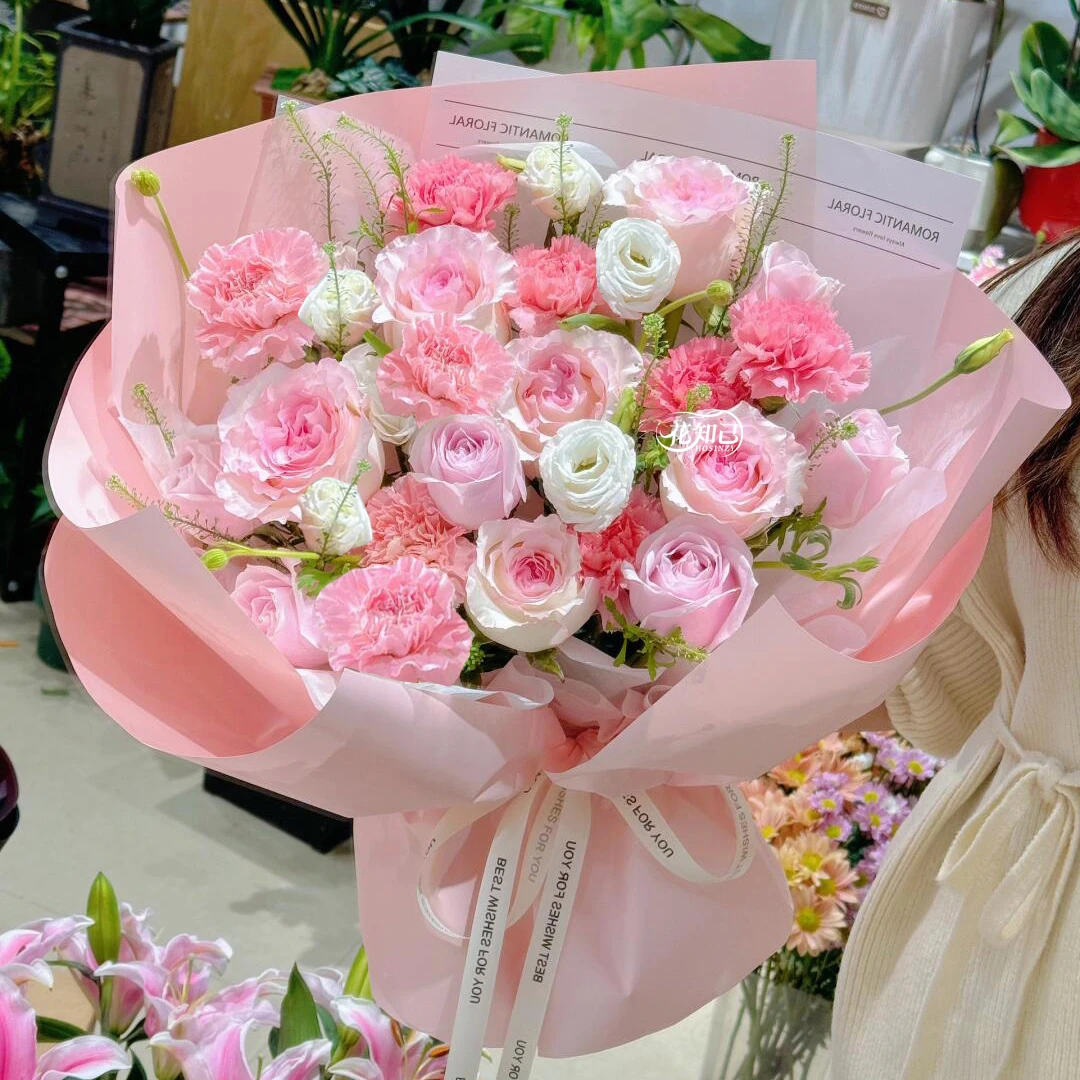 同城配送【粉色系】6朵洛神粉玫瑰6朵粉雪山粉玫瑰9枝粉康乃馨