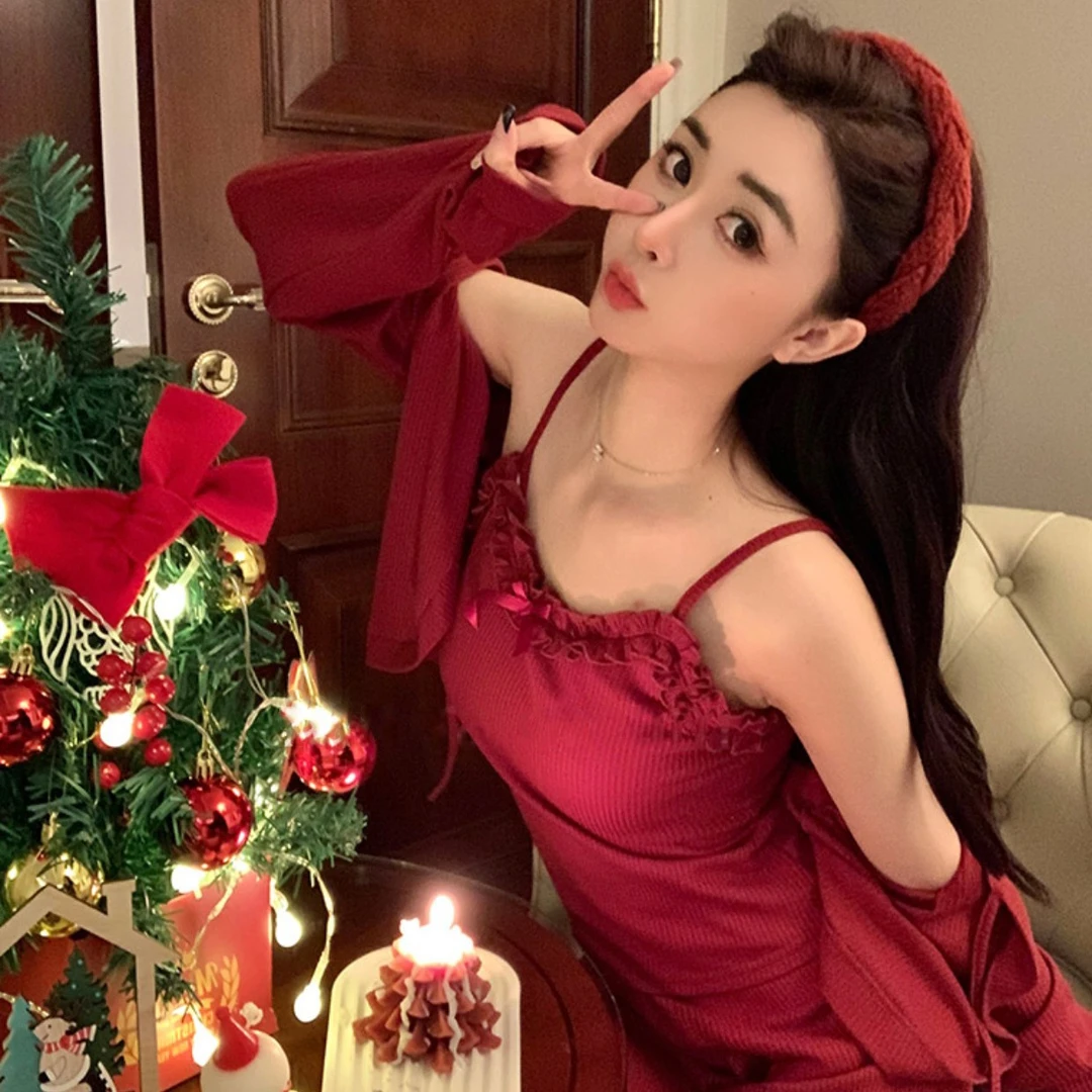 春秋带胸垫吊带睡衣女纯欲风性感本命年红色睡衣三件套外穿家居服