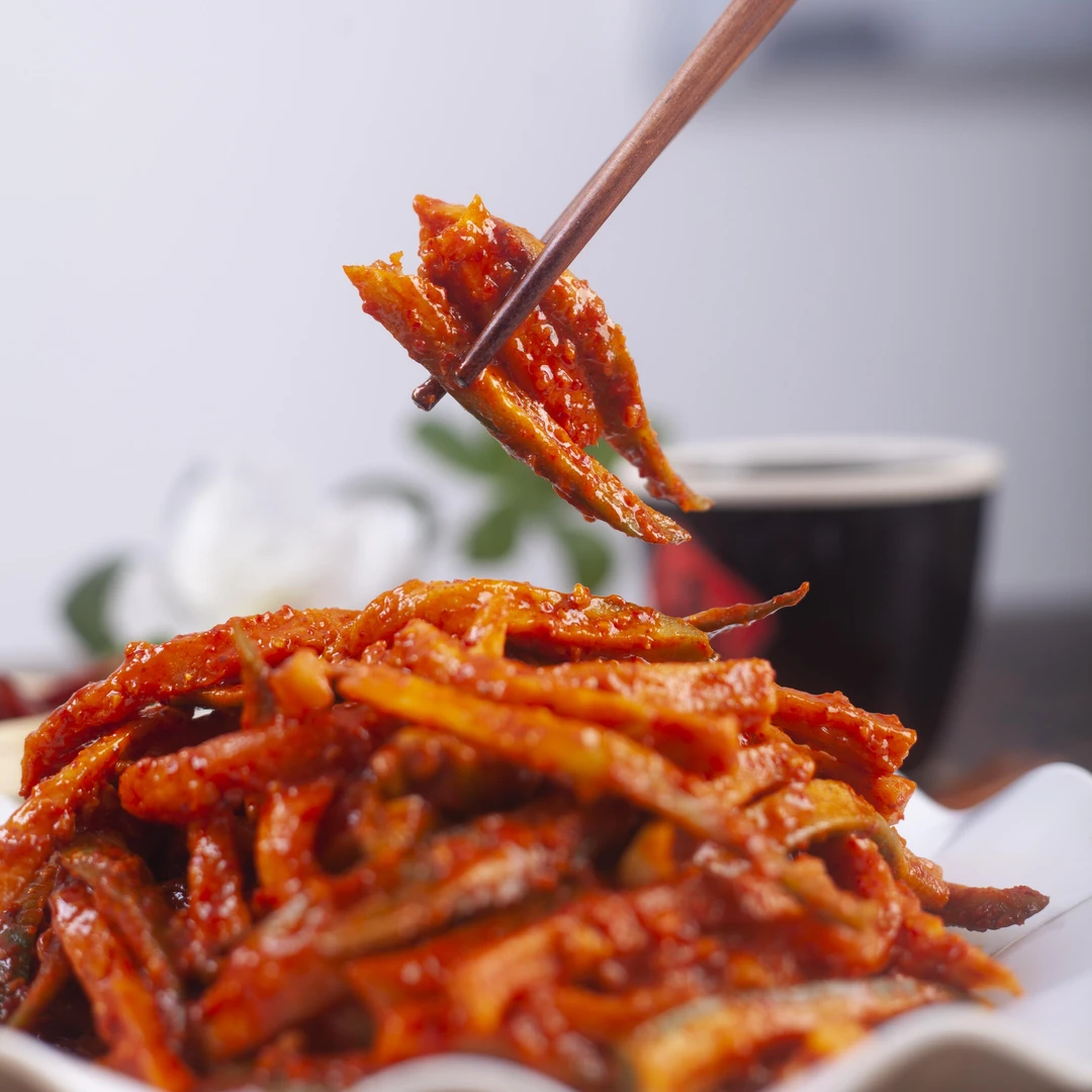 户外香辣萝卜条鲜族拌咸菜下饭小菜韩式拌青皮萝卜即食下饭菜营养